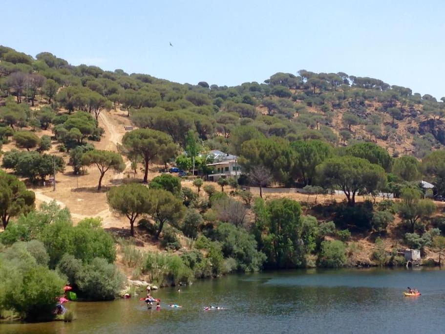 La Casa Del Lago Navas del Rey Ngoại thất bức ảnh